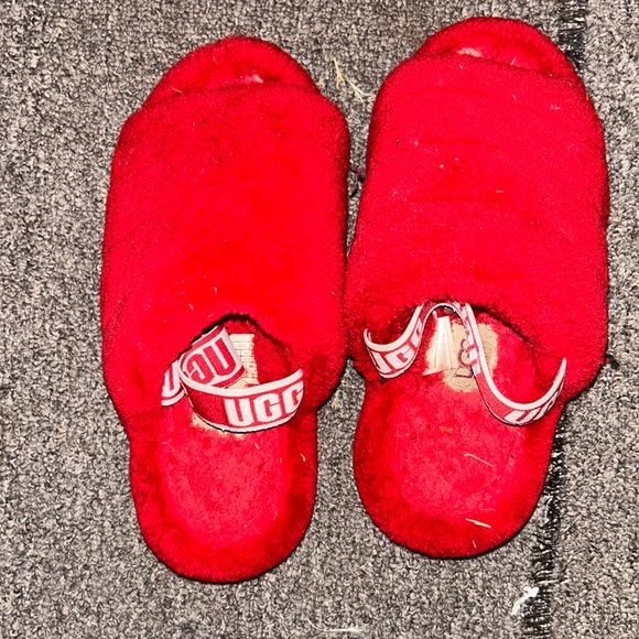 red ugg slides - Picture 1 of 2